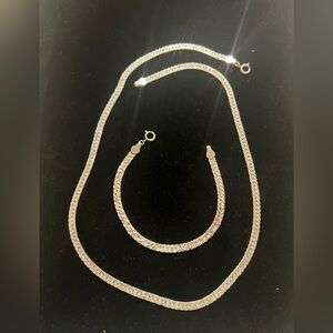 925 STERLING SILVER VINTAGE NECKLACE SND BRACELET SET.   GORGEOUS!